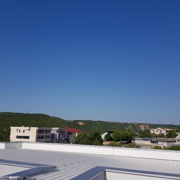 Poslovni objekat Kamir (1)